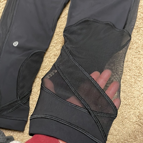 NWOT Lululemon Clear The Court Crop 21" - Picture 3 of 14